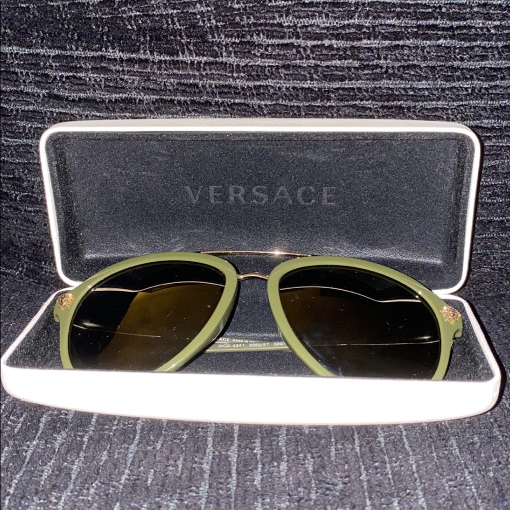 Versace sunglasses - Picture 2 of 3
